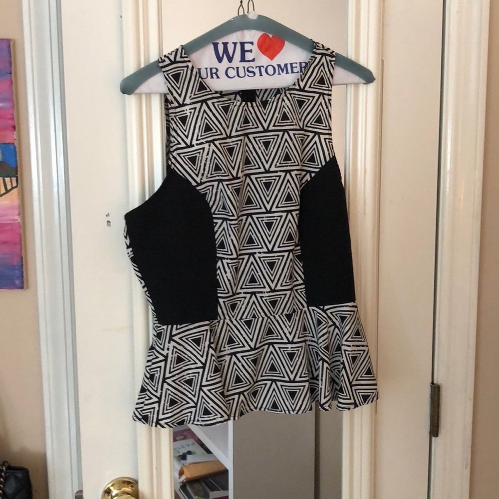 Zio black & white patterned top